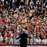 Πανηγυρίζει ο Τραμπ – Νέα ρεκόρ στη Wall Street