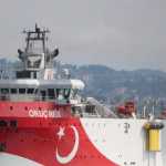 Στα 11,2 ν.μ από το Καστελόριζο το Oruc Reis