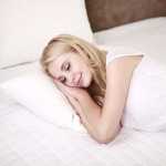 Ο ακανόνιστος ύπνος τα βράδια αυξάνει τον κίνδυνο για έμφραγμα ή εγκεφαλικό