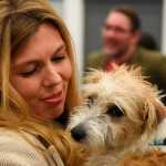 Η Κάρι Σίμοντς, η έγκυος μνηστή του Μπόρις Τζόνσον, αναρρώνει από κορονοϊό