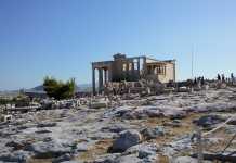 Ανησυχία για εισερχόμενα κρούσματα από τον τουρισμό – Διαφωνούν οι επιστήμονες