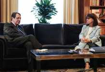 Αναστασιάδης σε Σακελλαροπούλου: Δεν συμμορφώνεται με τους κανόνες η Τουρκία – Παραβιάζει το διεθνές δίκαιο