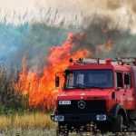 Πύρινη κόλαση στις Κεχριές κοντά σε στρατόπεδο με πυρομαχικά – Εκκενώνονται τρεις οικισμοί