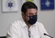 Νέα μέτρα: Κλειστά τα μαγαζιά τα μεσάνυχτα και στην Αττική – Υποχρεωτική χρήση μάσκας σε όλους τους κλειστούς χώρους