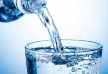 “To drink or not to drink”? – Ο λόγος για την κατανάλωση νερού μαζί με το φαγητό