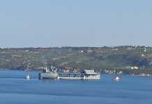 Το θηρiώδες ελικοπτεροφόρο του αμερικανικού πολεμικού ναυτικού έφτασε στη Σούδα