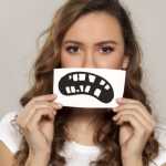 Στραβά δόντια: Γιατί επηρεάζουν την ψυχολογία των εφήβων