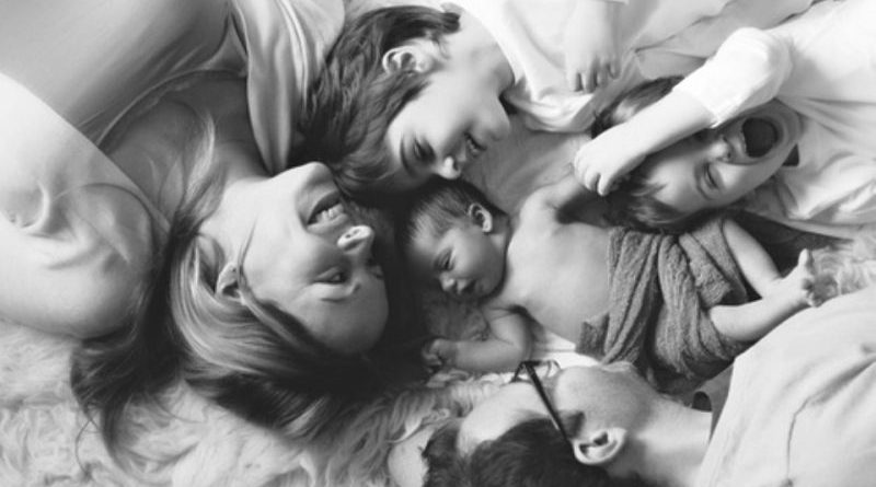 ΟΙΚΟΓΕΝΕΙΑ