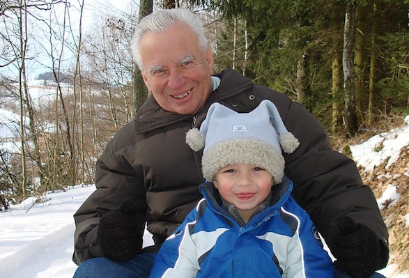 ΠΑΠΠΟΥΣ ΕΓΓΟΝΟΣ