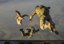 Νεκρός ο αλεξιπτωτιστής που παρασύρθηκε από δυνατό αέρα