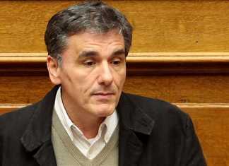 Τσακαλώτος: Δεν θα μπορέσετε να βγάλετε τη χώρα από την τριπλή κρίση – Χρειάζεται μια άλλη κυβέρνηση