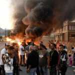 Δολοφονία 18χρονου Ρομά: Επεισόδια με τα ΜΑΤ- Αποκλεισμένη η εθνική οδός Κορίνθου-Πατρών