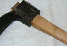 Καμαρώνει σαν γύφτικο σκεπάρνι! (γιατί το λέμε – τι σημαίνει;)