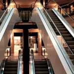 Ανοίγουν, υπό προϋποθέσεις click away, και τα εμπορικά κέντρα