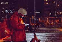 Προϊστάμενος ταχυμεταφορικής έσπασε τη μύτη διανομέα επειδή δεν κατάφερε να παραδώσει όλα τα δέματα