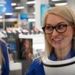 Τέλος οι μάσκες (!): Φοράμε το κολάρο για τον κορονοϊό