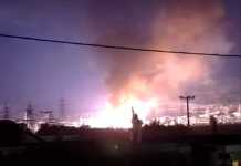 Η ανακοίνωση της ΔΕΗ για τη μεγάλη πυρκαγιά στο κέντρο υπερυψηλής τάσης, στον Ασπρόπυργο