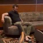 Σε έξαλλη κατάσταση ο Νίκολας Κέιτζ: Μεθυσμένο και ξυπόλητο, τον πέταξαν έξω από εστιατόριο