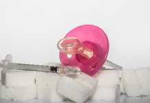 H Pfizer είναι έτοιμη να εμβολιάσει μωρά 6 μηνών