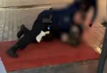 Βέλγοι Αστυνομικοί συλλαμβάνουν και χτυπούν στο πρόσωπο 14χρονη κοπέλα! (Σοκαριστικό βίντεο)