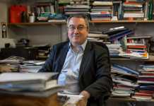 Κορονοϊός – Μόσιαλος: «Καλά τα νέα για τη μετάλλαξη Όμικρον – Μικρότερος ο κίνδυνος για τους εμβολιασμένους»