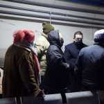 Όσα συζήτησε ο Κυριάκος Μητσοτάκης με τους άστεγους στον Πειραιά