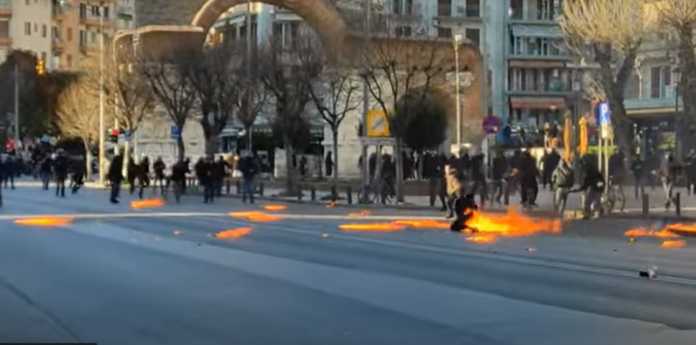 thessaloniki-epeisodia-molotof-antiexousiastis