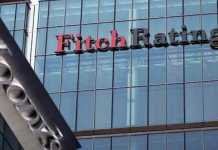 Πόλεμος στην Ουκρανία: Fitch και Moody’s κατέταξαν τη Ρωσία στην κατηγορία “Σκουπίδι”
