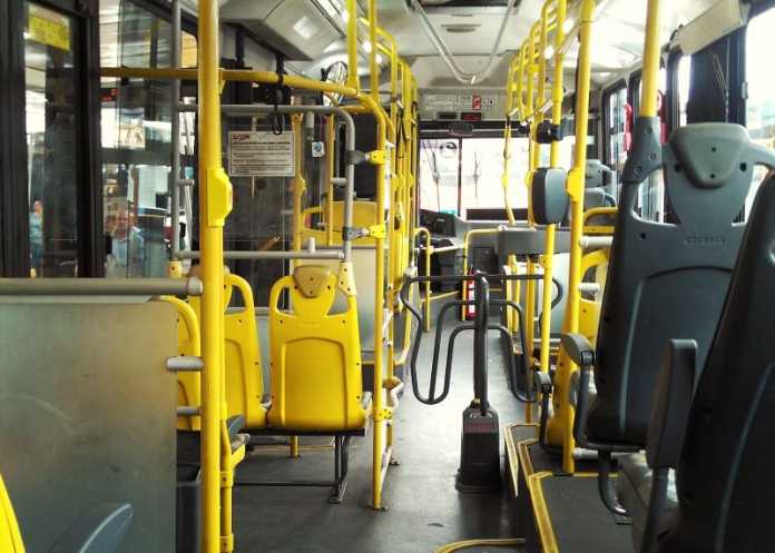 pexels-marcelo-moreira-2261702-bus-6-4-2022